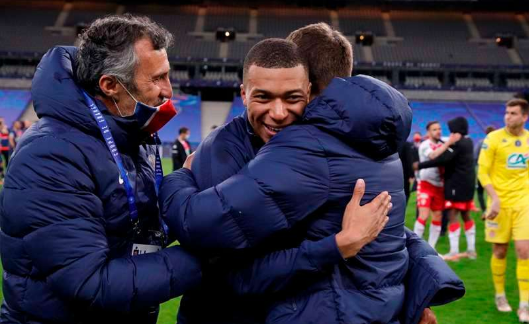 巴黎圣日耳曼：欧冠逆袭，新王加冕的传奇之路